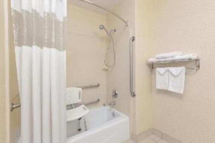 Knights Inn Bakersfield photo 4