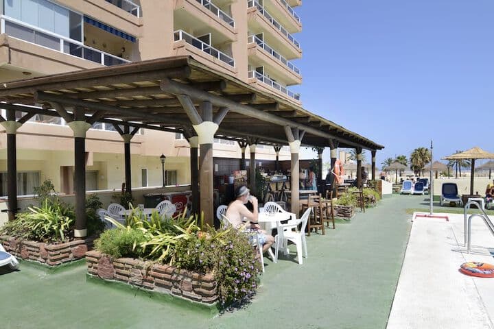 Aparthotel PYR Fuengirola photo 5