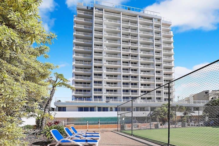Elouera Tower Beachfront Apartments photo 4