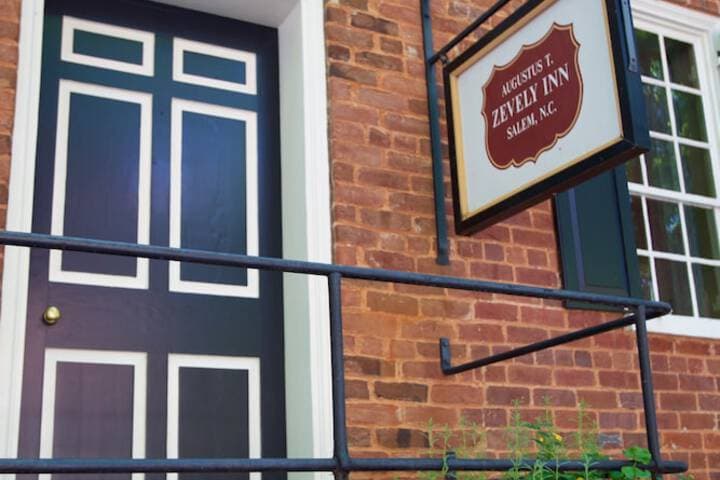 The Zevely Inn photo 2