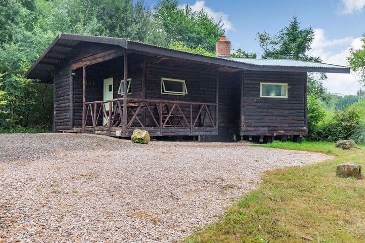 The Log Cabin photo 3