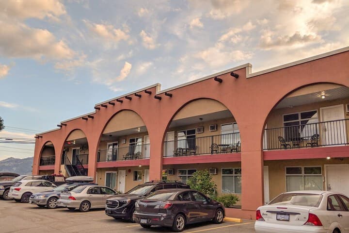 Desert Surfside Waterfront Accommodations photo 5