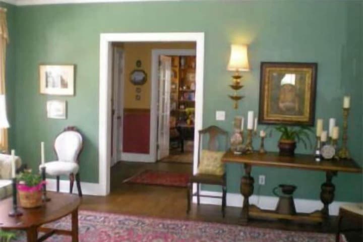 Oak Manor Inn photo 5