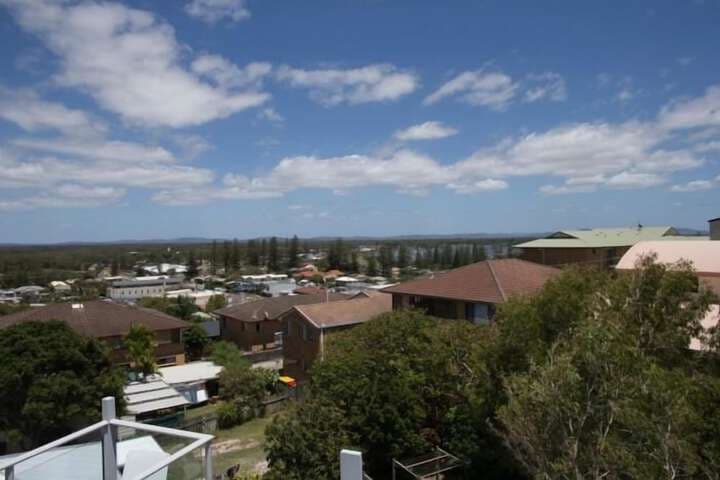 Seaspray Apartments photo 3