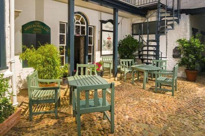 Marlborough Arms Hotel photo 2