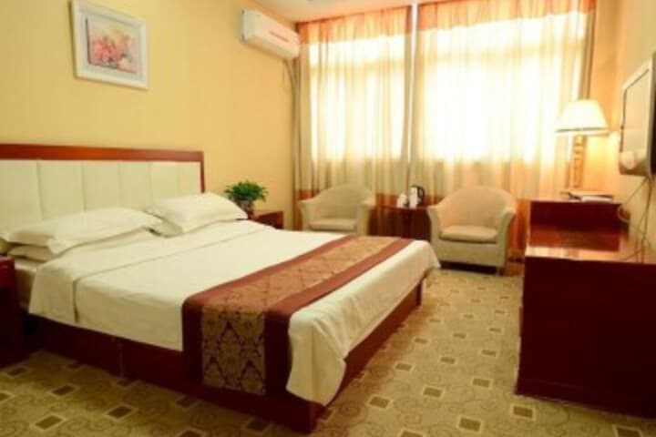Longshun Hotel photo 2