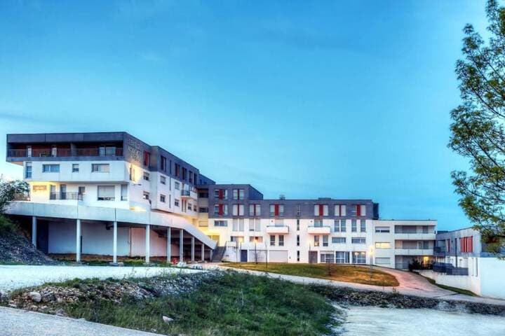 Zenitude Hôtel Résidences Les Hauts du Chazal photo 3