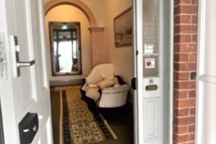 Oakleigh House photo 2