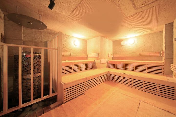 Ueno Station Hostel Oriental 1 Caters to Men photo 2