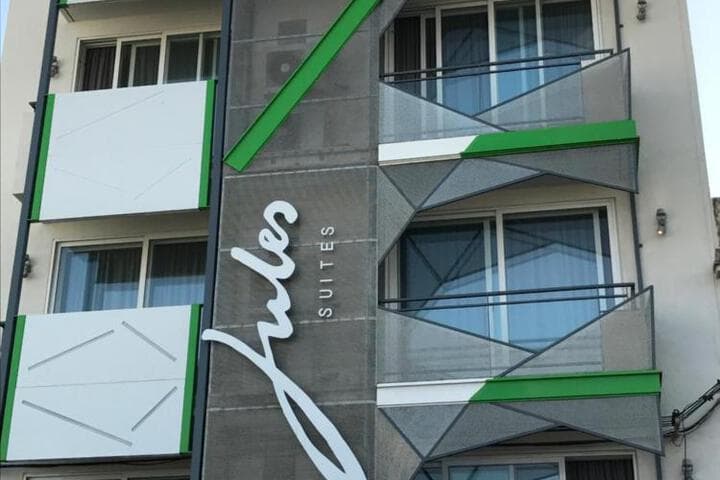 Jules Suites photo 3