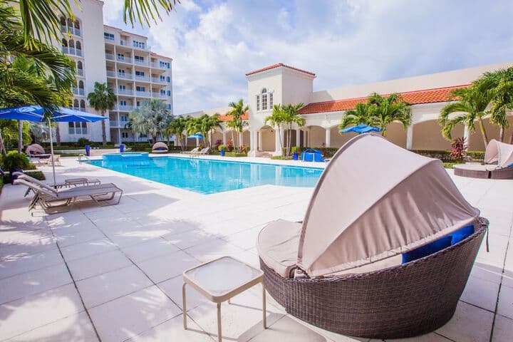 The Venetian on Grace Bay photo 4