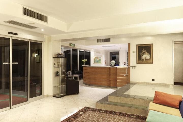 Augustus Hotel photo 3
