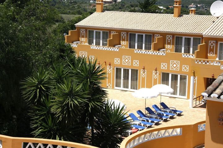 Montinho de Ouro photo 3