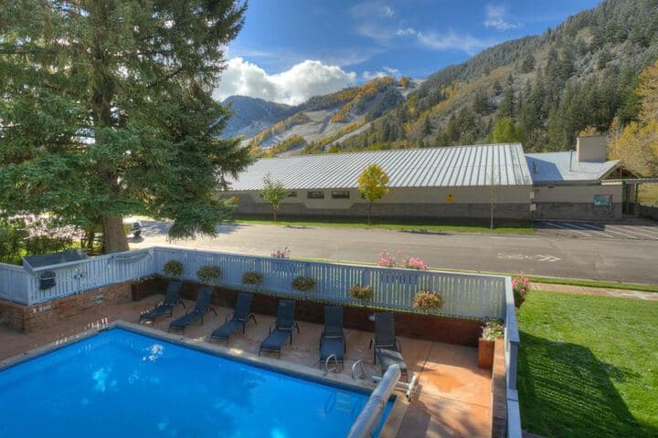 Shadow Mountain Lodge photo 4
