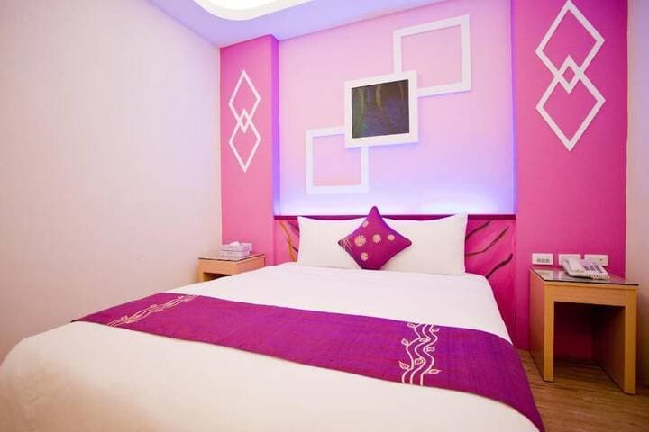 Millennium Inn photo 4