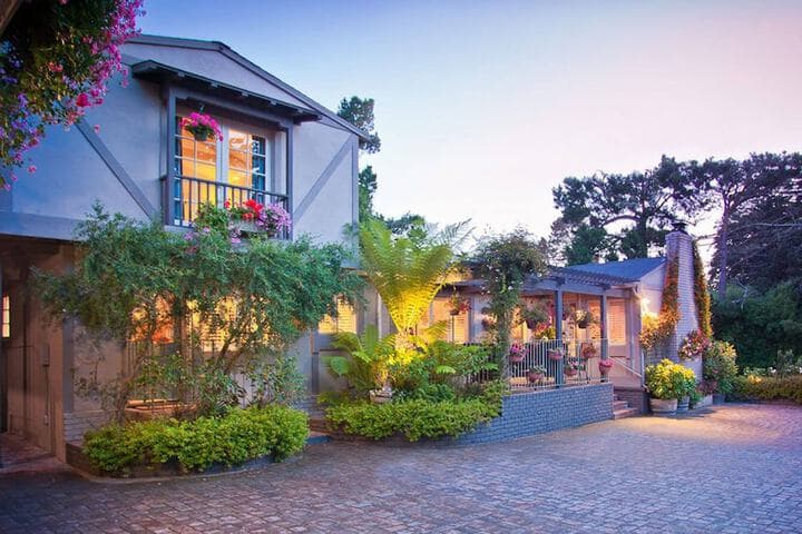 Carmel Country Inn photo 4