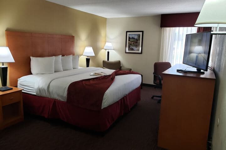 A Victory Hotel & Suites photo 4