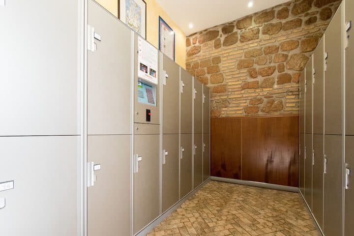 Alessandro Palace & Bar Hostel photo 4