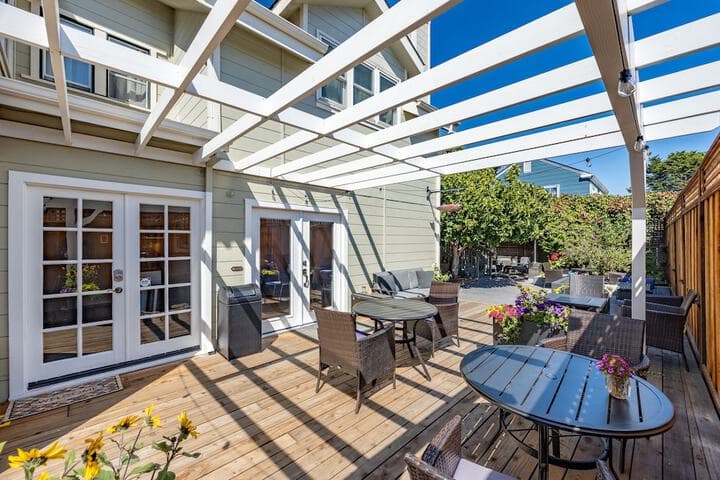 Nantucket Whale Inn photo 2