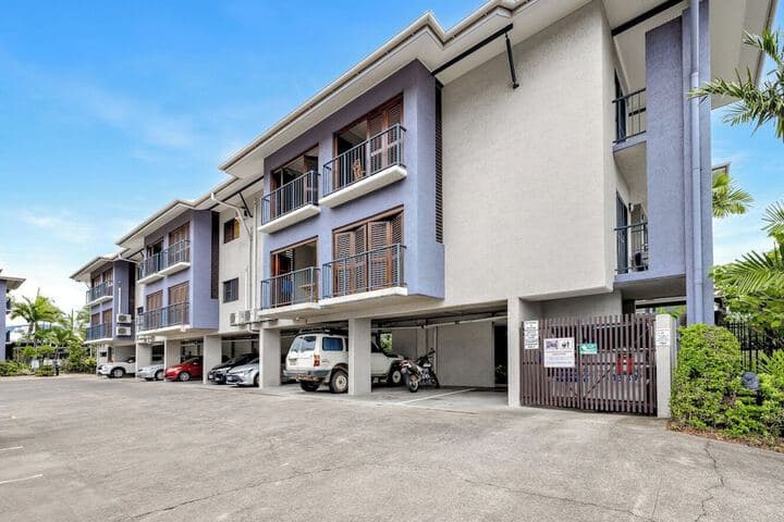 Southern Cross Atrium Apartments photo 2