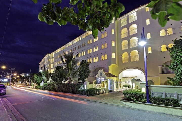 Sapphire Beach Condominiums by Blue Sky Luxury photo 3