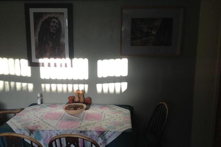 JOES PLACE photo 2
