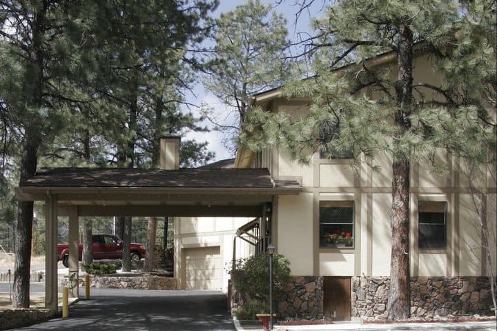 Village Lodge Condos photo 5