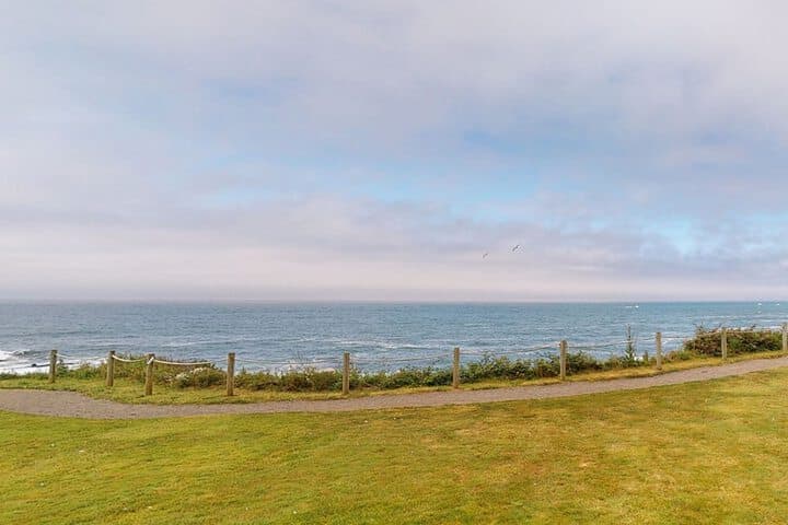 Whale Pointe at Depoe Bay photo 2