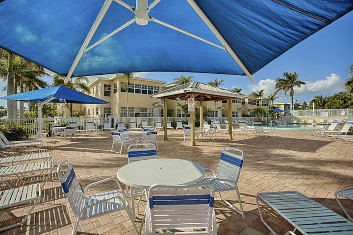 Barefoot Beach Resort photo 1
