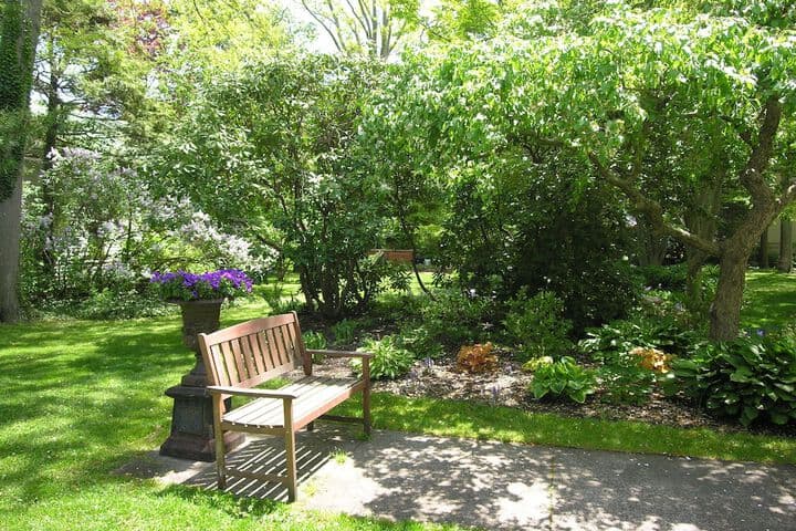 Delano Homestead Bed & Breakfast photo 4