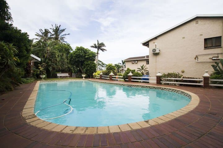 Eden Rose Manor photo 3