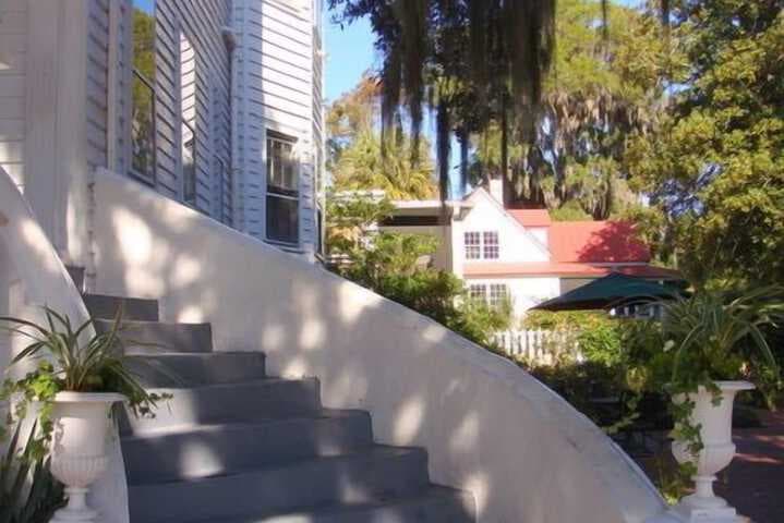 Rhett House Inn photo 3