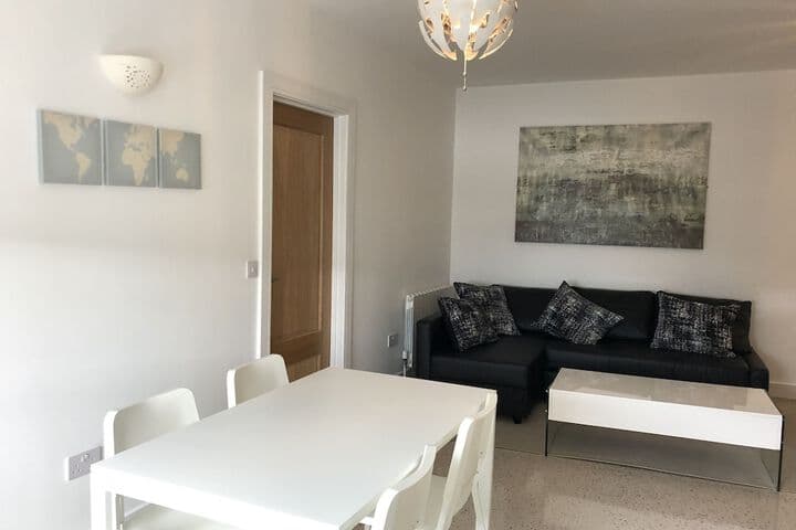 Eyre Square Townhouse photo 3