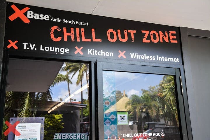 Base Airlie Beach Resort Hostel photo 4