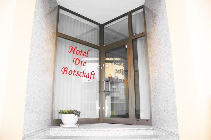 Die Botschaft photo 3