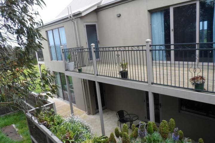 Swan Lake Guest House photo 3