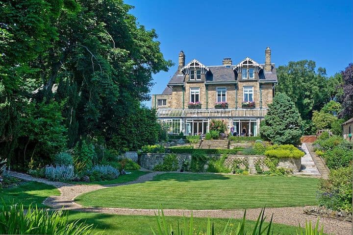 Fairfield House photo 2
