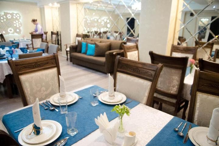 Luxury House photo 5