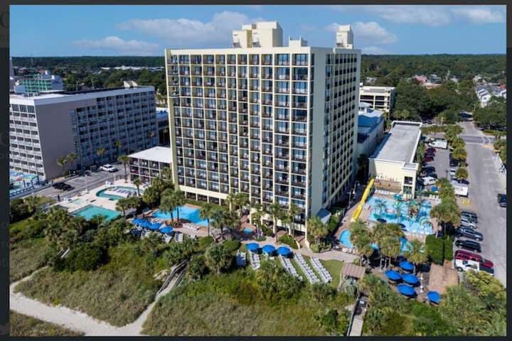 Sea Crest Oceanfront Resort photo 3