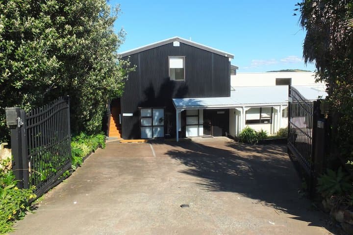 Le Chalet Waiheke Apartments photo 3