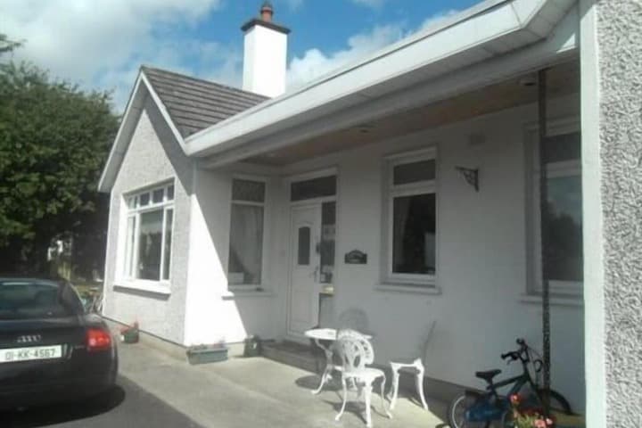 Launard House photo 3