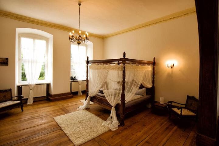 Veltheimsburg photo 5