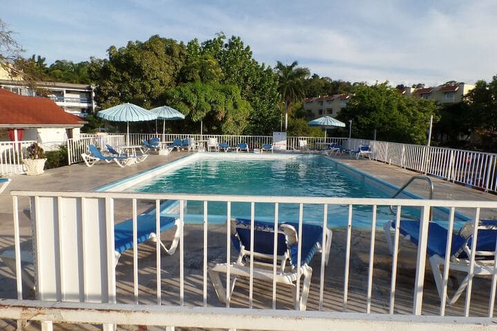 Baywatch Beach at Montego Bay Club photo 5