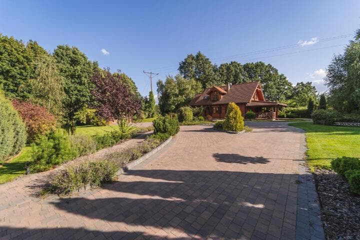 Woodhouse photo 5