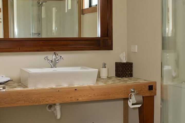 Cambridge Coach House photo 4