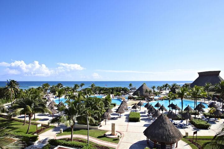 Bahia Principe Vacation Rentals Four Bedroom House photo 4
