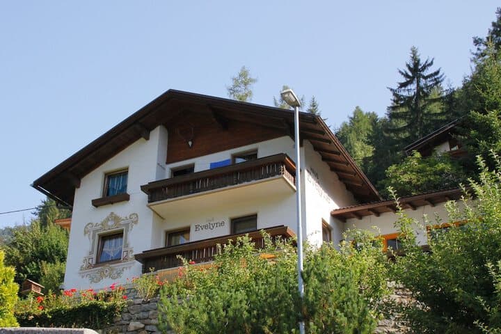 Panorama Appartements Mora photo 3