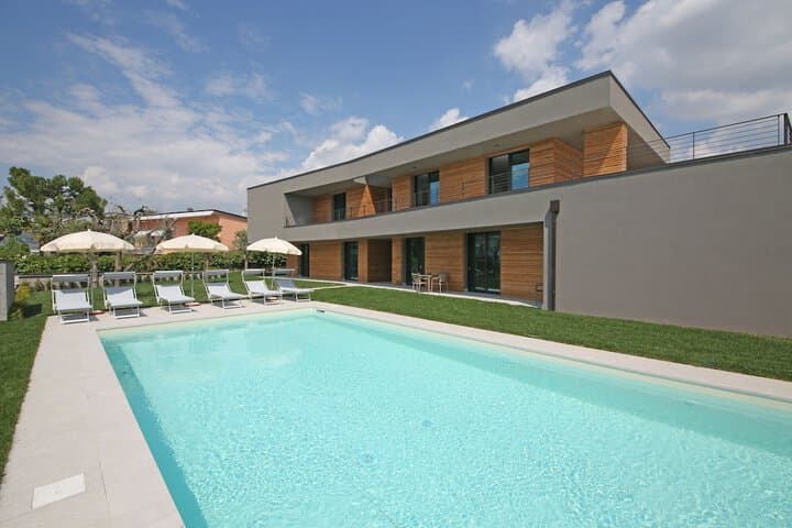 Cisano destination view