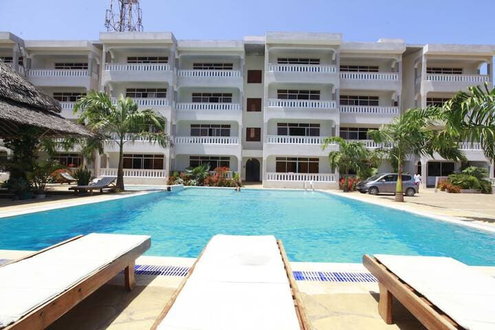 Nightingale Apartments photo 3