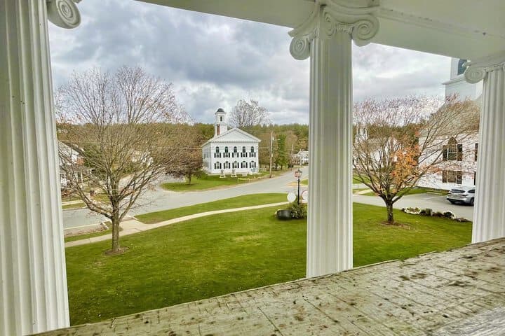 Four Columns Inn photo 2